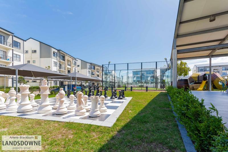 To Let 2 Bedroom Property for Rent in Sandown Western Cape